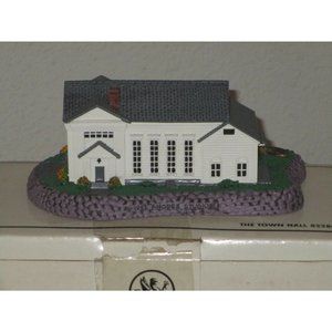 Norman Rockwell Main Street Landmark Sculptures The Town Hall # 82286 Brand New